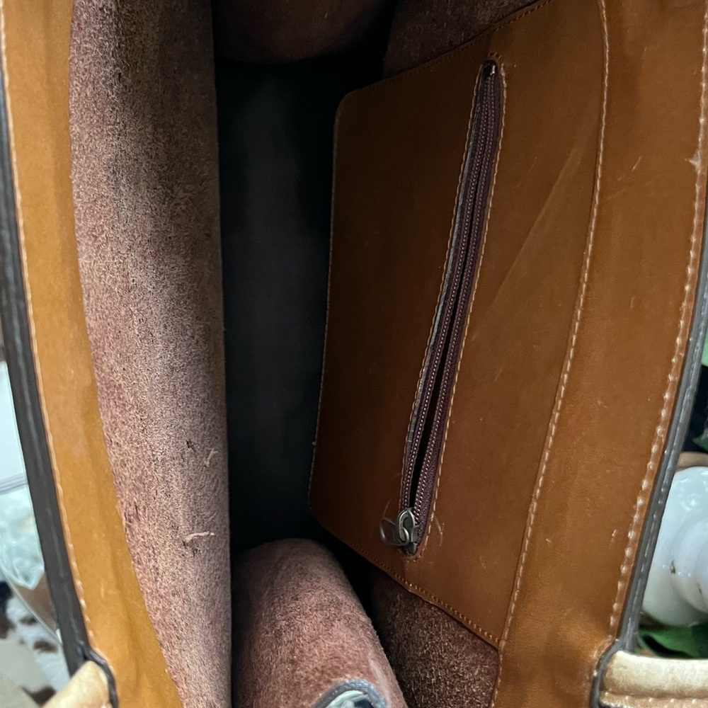 Overland Brown Leather Hand Bag - Picture 4 of 8